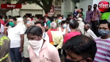 मिर्जापुर में छत ढहा, एक ही परिवार के पांच लोग जिंदा दफ्न हो गए