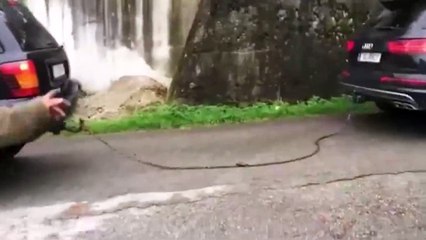 Audi Q7 ve 4x4 Jeep'in düellosu bakın nasıl sonuçlandı