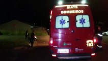 Forte colisão de trânsito entre carro e moto deixa mulher ferida no Loteamento Florais do Paraná