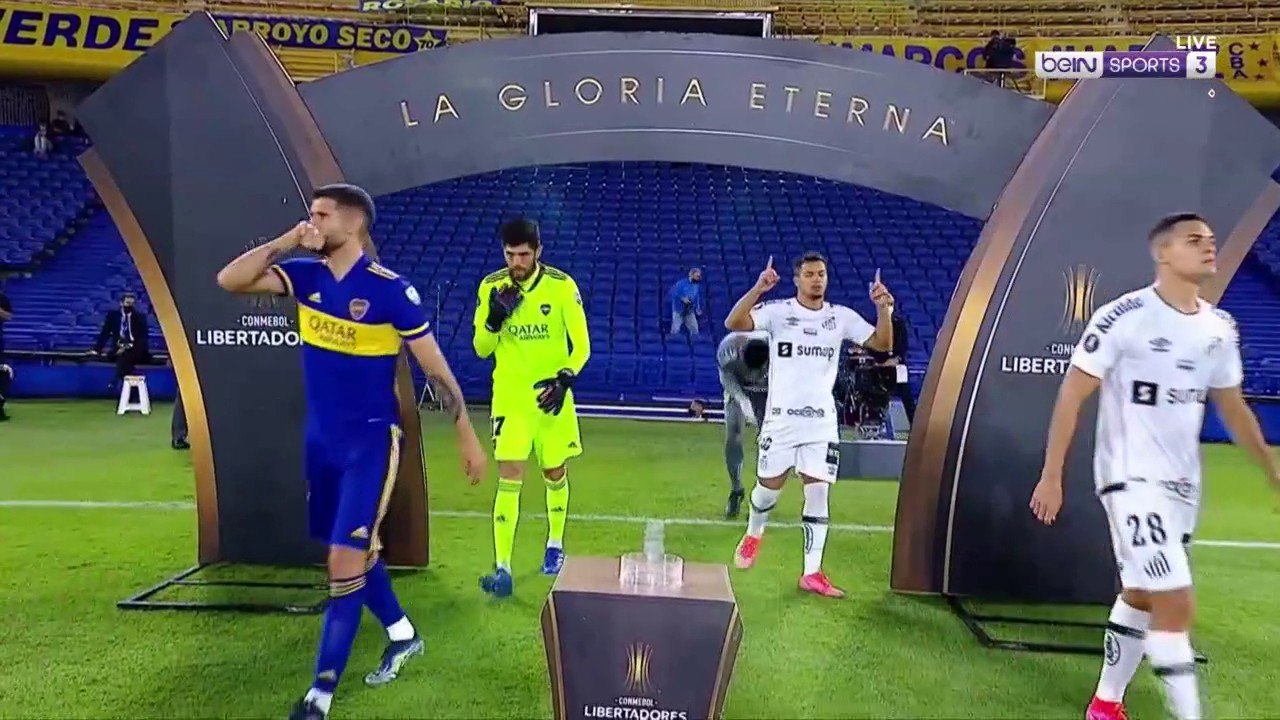 Boca Juniors v Santos