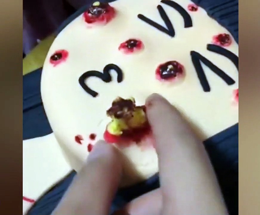 İşte dünyanın en iğrenç pastası