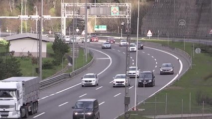 Anadolu Otoyolu'nda "tam kapanma" öncesi yoğunluk devam ediyor