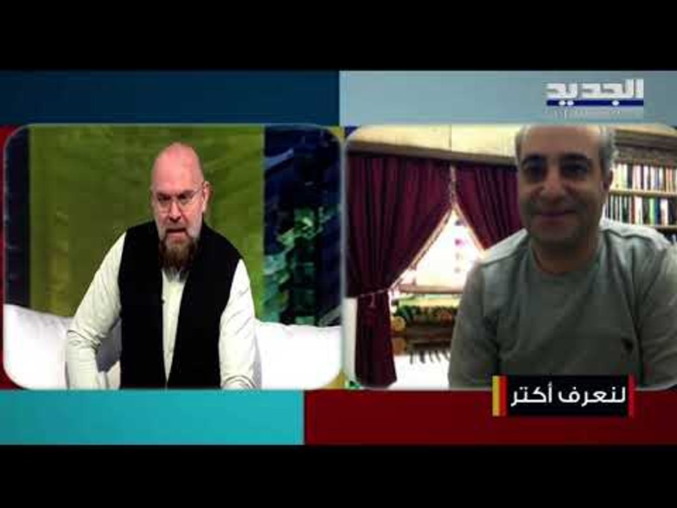 غاندي بو ذياب يحول بقايا القماش وجذوع شجر إلى ل...