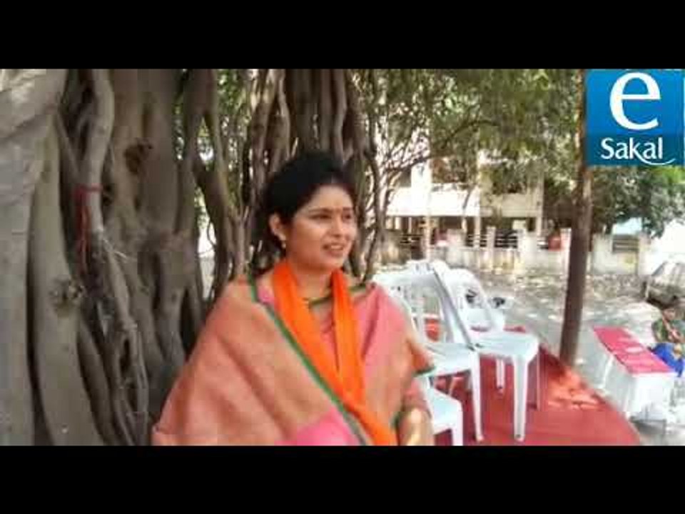 Kanchan Kool cherishes her old memories | Kanchan Kool Visit Pune | Loksabha 2019 :