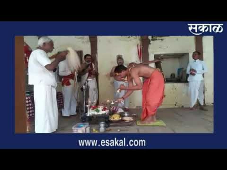 पैठण येथे संत एकनाथ महाराजांच्या पादुकांची महापूजा, आरती | मराठी ताज्या बातम्या | Sakal Media |
