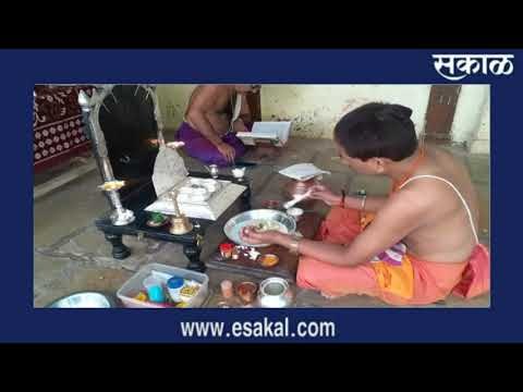 पैठण येथे संत एकनाथ महाराजांच्या पादुकांची महापूजा, आरती | Sakal Media |