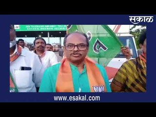 अमरावतीत भाजप नेत्यांनी अडविल्या दुधाच्या गाड्या | Marathi News | मराठी ताज्या बातम्या | Sakal Media