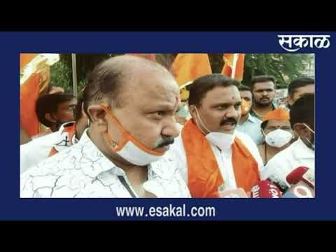 छत्रपती शिवाजी महाराजांचा अश्वारूढ पुतळा हटविल्याच्या निषेधार्थ शिवसेनेचे पुण्यात आंदोलन