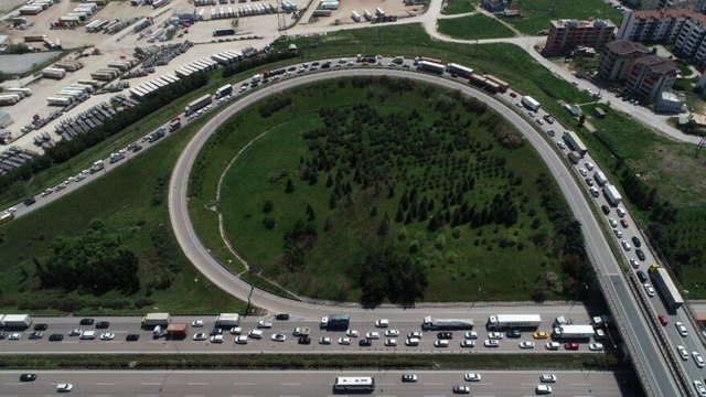 İstanbul-İzmir otobanı durma noktasına geldi
