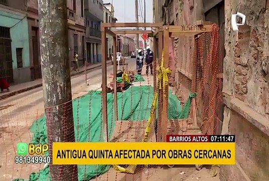 Barrios Altos: derrumbe de paredes de casona también afectó un carril del jirón Huanta