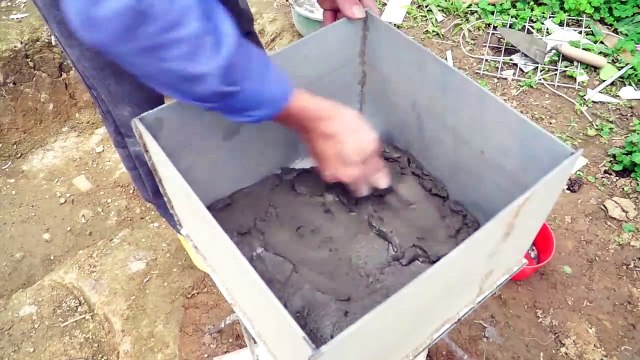 Construction of water tanks and automatic solar-powered mini pumps - Making Mini Pumps