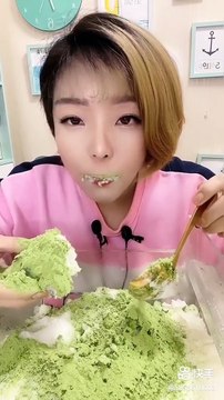 Random Powdered Ice Bites | Squeeze Powered Ice Sound ❤️ | ASMR _Big Bites