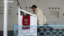 آخر يهودي في أفغانستان يسعى لمغادرة بلاده إلى إسرائيل خوفا من عودة طالبان إلى الحكم