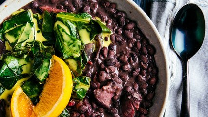 Are Black Beans Healthy? Here's What a Dietitian Says
