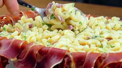 Wrap Ground Beef Around 5 Babybels – Just Wait Until You See What Happens Next!