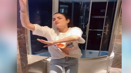 Jasmin Bhasin और Aly Goni की Social Media पर Viral हुई मस्ती, Check Out | FilmiBeat