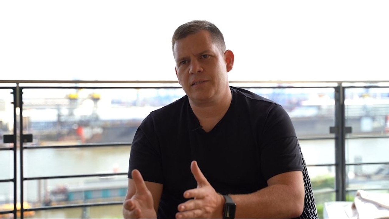 Amateur-Bilbao: Marketingchef Raphael Brinkert über die Strategie von TuS Haltern