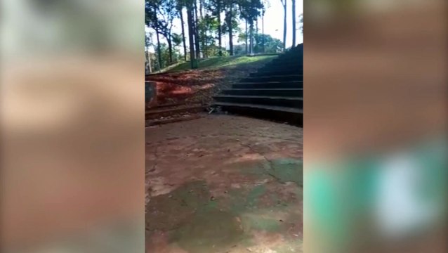 Acúmulo de lixo e falta de manutenção geram reclamações de frequentadores da Praça do Country