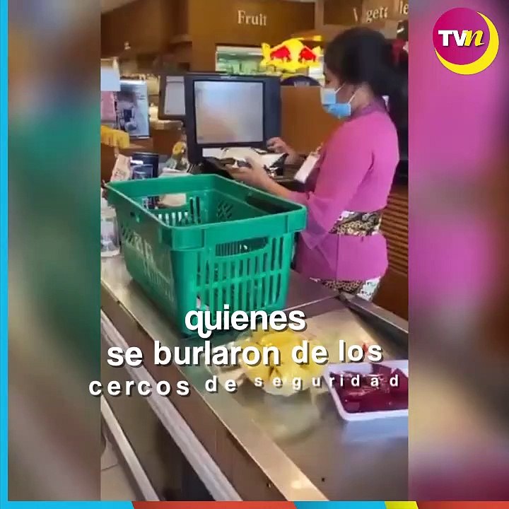 Influencer rusa podría ser deportada de Bali, por usar cubrebocas falso