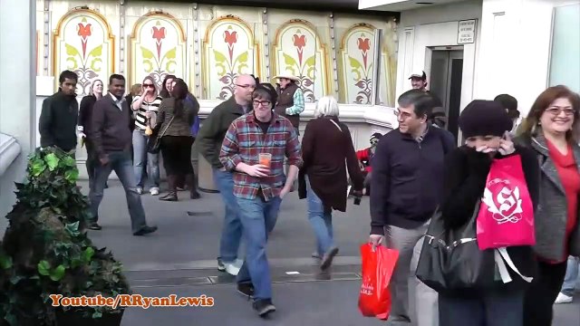 Epic Bushman Scare Prank Bent Pixels - Funny Video - Funny Scare Prank - Practical Joke