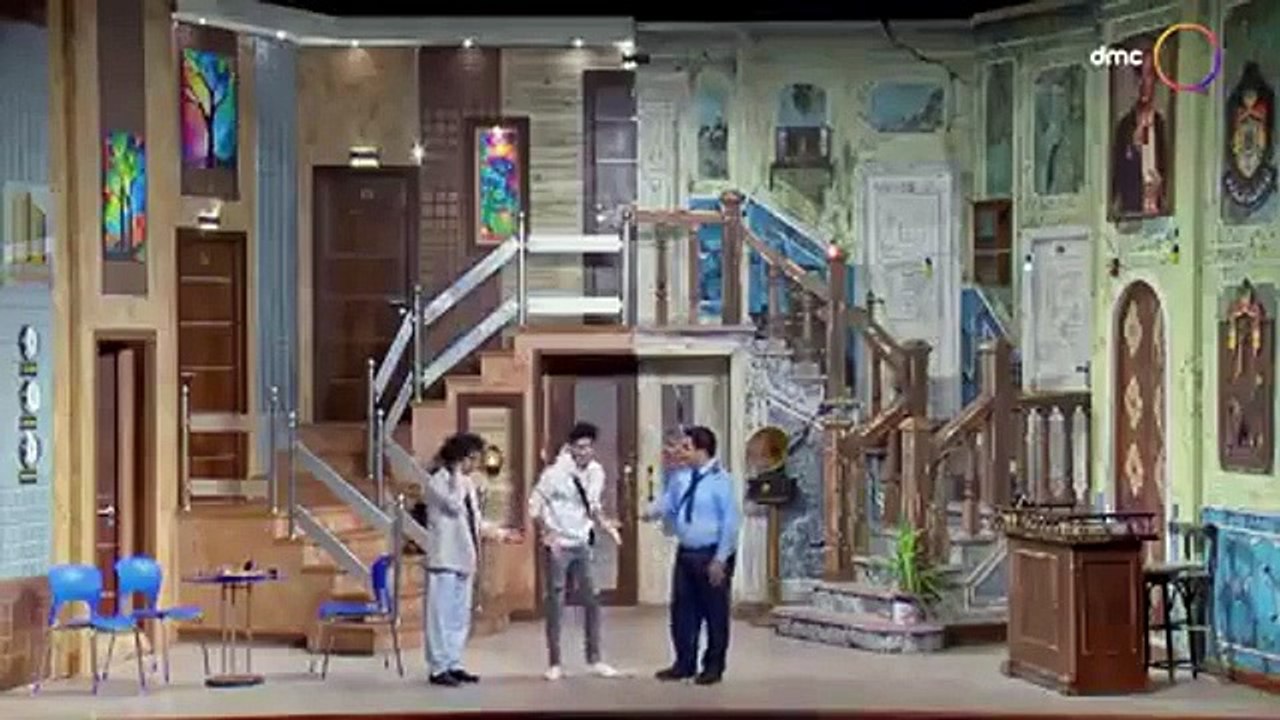 حمدي المرغني عاوز ينسى حبيبته لب من السكيورتي يغني للأغنية الهضبة راح مغنيه شعبي ههههههه أقوى ضحك مع ابراهيم و شريف هههههه