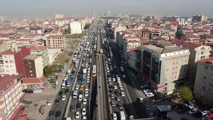 E-5 Karayolunda tam kapanmanın ilk gününde yaşanan trafik yoğunluğu drone ile görüntülendi