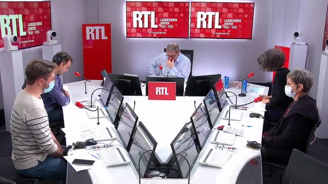 Visite exceptionnelle du studio d'Henri Salvador en compagnie de Steven Bellery.13 ans après la disparition du chanteur paraît aujourd'hui une nouvelle compilation intitulée Homme studio .