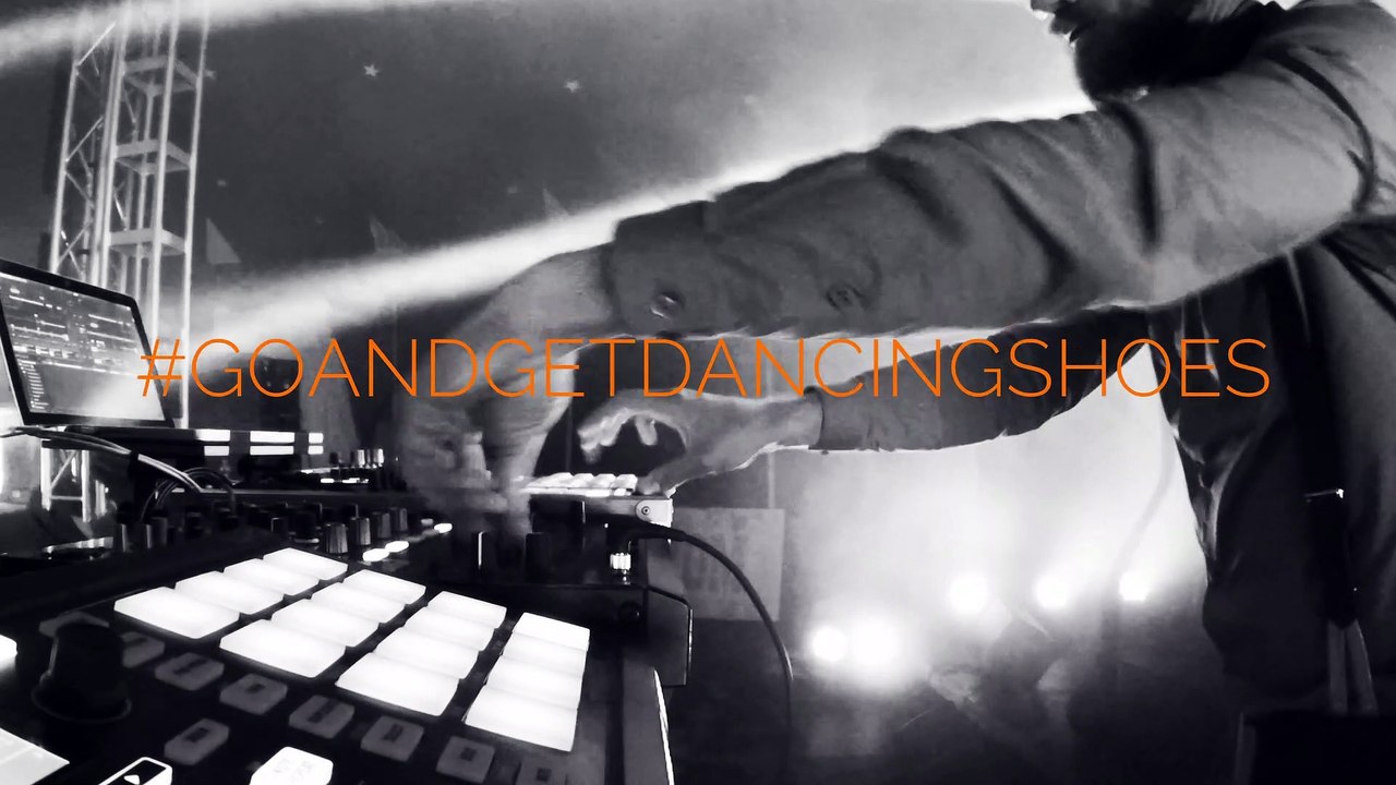 DJ Performance Impression