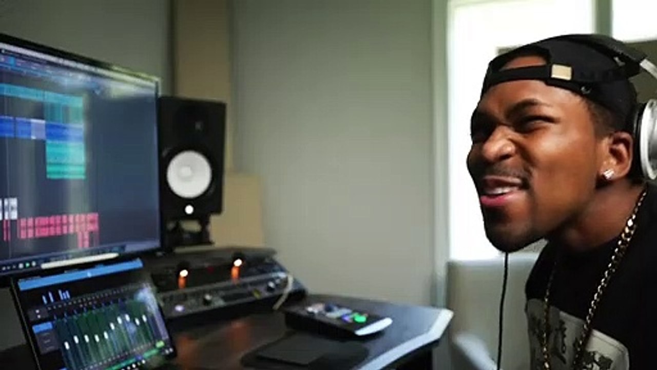 When Your Engineer Tries To Hop On Your Song_#Desmond Dennis