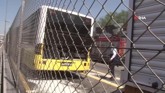 Son dakika: Merter'de boş giden metrobüsün motor kısmında bilinmeyen bir nedenle yangın çıktı. Yangın itfaiye ekipleri tarafından kısa sürede söndürüldü.