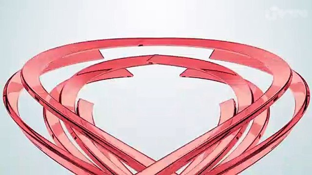 Carreta tanque tomba no Contorno Sul; combustível na pista