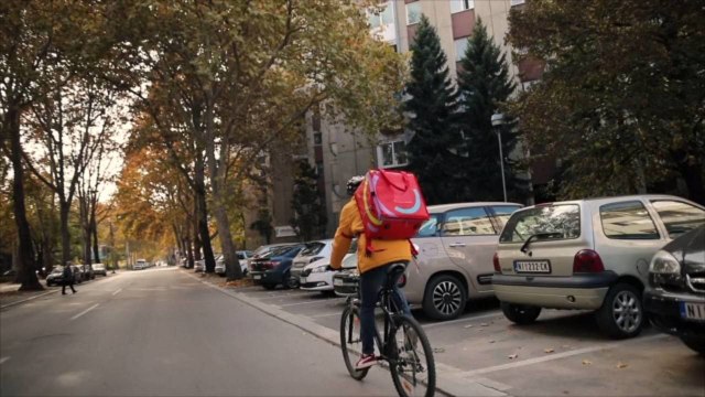 Proposed Law Would Finally Allow NYC's Food Delivery Drivers to Use Restaurant Bathrooms