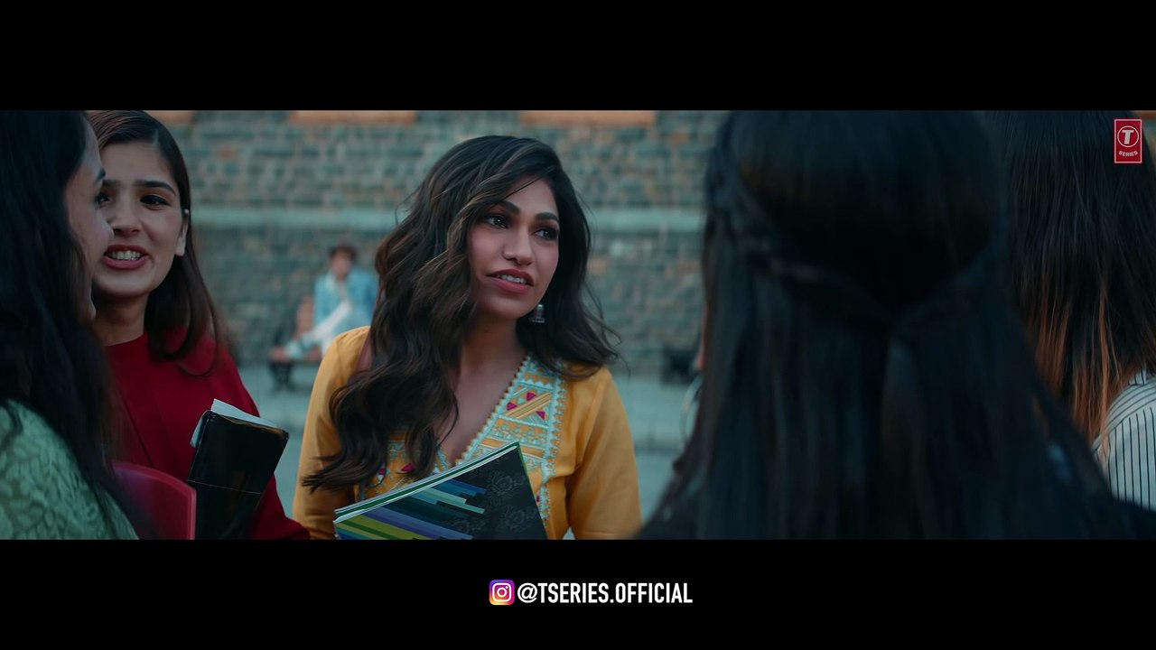 Is_Qadar__Official_Video__Tulsi_Kumar%2C_Darshan_Raval___Sachet-Parampara___Sayeed_Quadri___Arvindr_K(2K)
