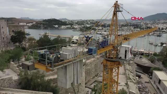 Muğla ? Bodrum'da UNESCO Dünya Mirası Geçici Listesi'nde yer alan kalede restorasyon çalışmaları tamamlandı, vinçler kaldırıldı