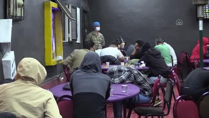 Önceden depo olan mekanda tombala oynayan 60 kişiye işlem yapıldı