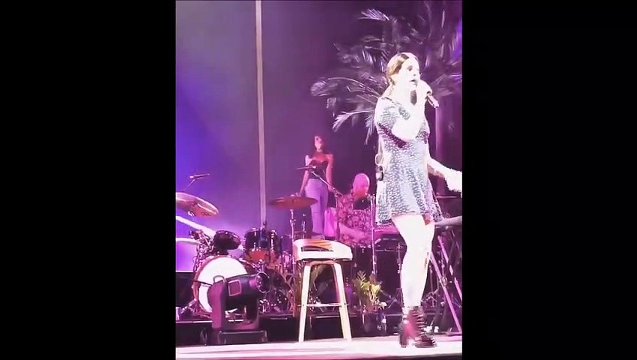 Lana Del Rey at Australia LA to the moon tour 2018