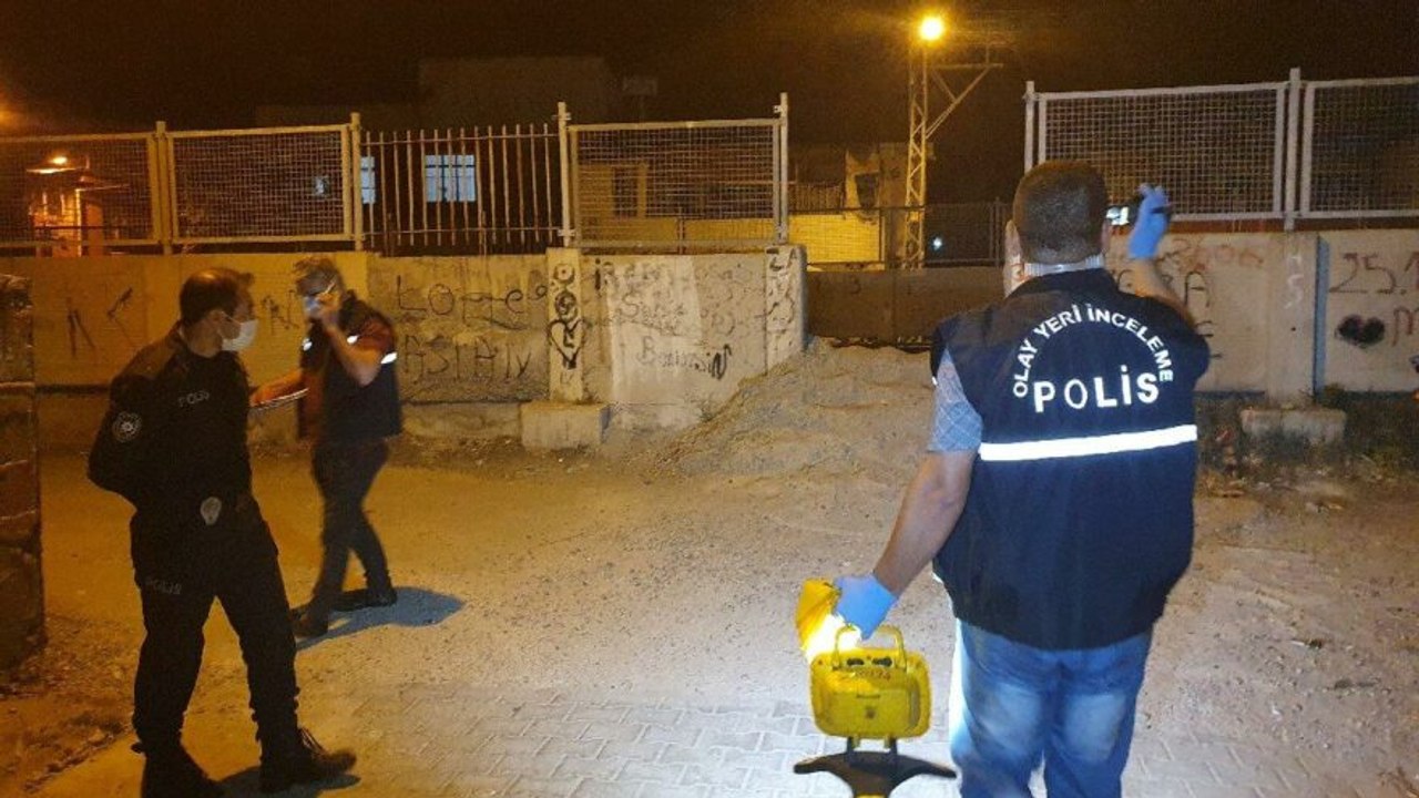 Eniştesi tarafından pompalı tüfekle vurulan genç, hayatını kaybetti