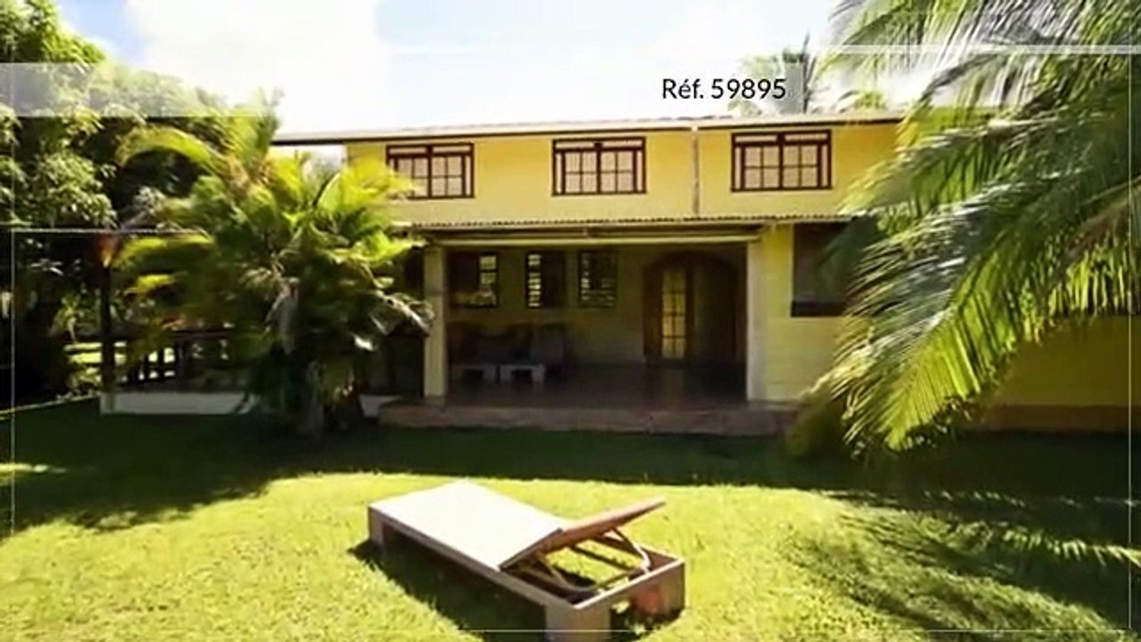 A Vendre une grande maison (R+1) C/Mont. à Papara (proche plage)