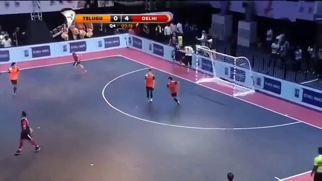 Ronaldinho'dan müthiş çalımlar!