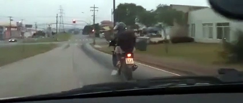 Polisten kaçış korkunç bir kazayla bitti!