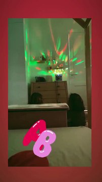 Amel Bent et ses filles sur Instagram. 30 avril 2021.