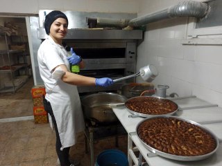 Afyokarahisar'ın damaklarda bıraktığı eşsiz lezzeti: 'haşhaşlı tatlı'