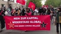 Almanya'da Kovid-19 önlemleri protesto edildi