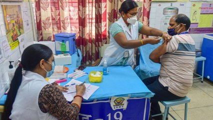 Ground report from Gujarat, Maharashtra vaccination centre