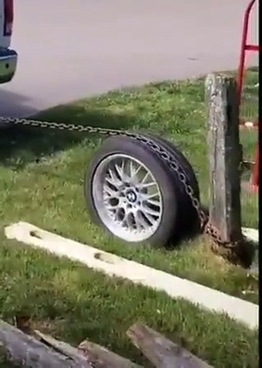Astuce pour retirer un poteau planté dans le sol