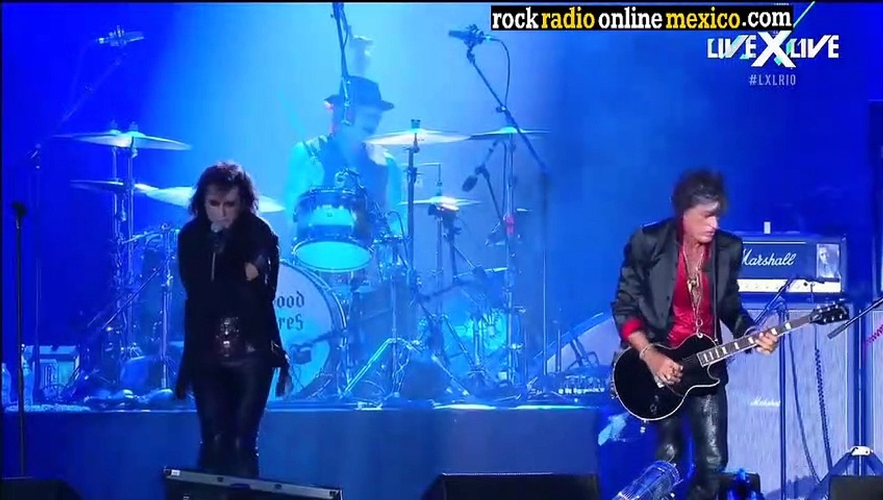 Hollywood Vampires - Cold Turkey (Live)