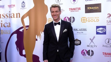 Alex Sparrow “Mrs. Russian America 2021” Red Carpet Fashion