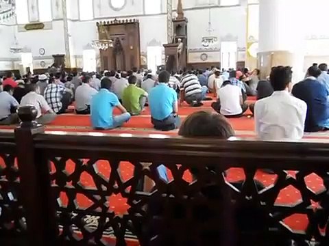 Yeni Diyanet İşleri Başkanı Prof. Dr. Ali Erbaş ezan okuyor