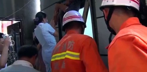 Asansörde feci kaza!