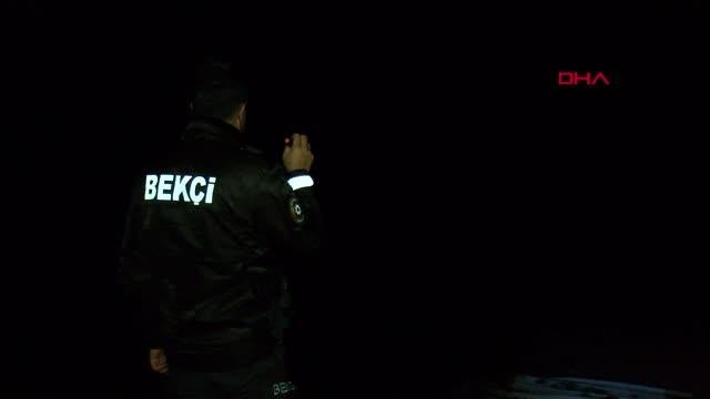 İSTANBUL-ARNAVUTKÖY AÇIKLARINDA TEKNE ALABORA OLDU: BİR KİŞİ 2 SAAT YÜZEREK KIYIYA ULAŞTI, 1 KİŞİ KAYIP